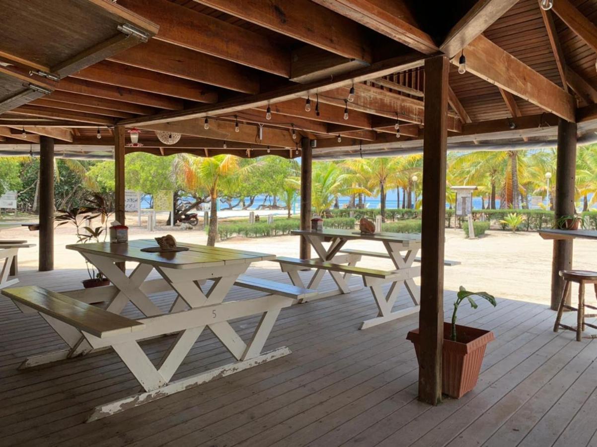 Sea Eye Hotel - Laguna Building Utila Extérieur photo