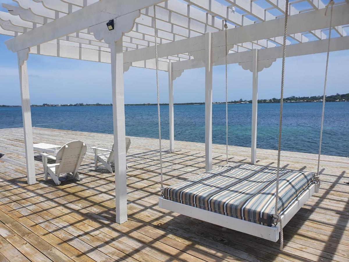 Sea Eye Hotel - Laguna Building Utila Extérieur photo